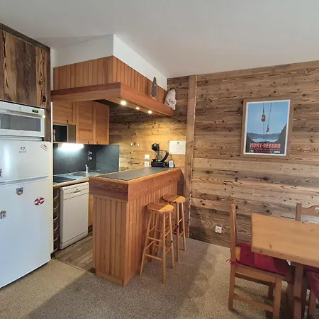 Apartment Superbe Au Pied Des Pistes -le Chamois Les Deserts (Savoie)